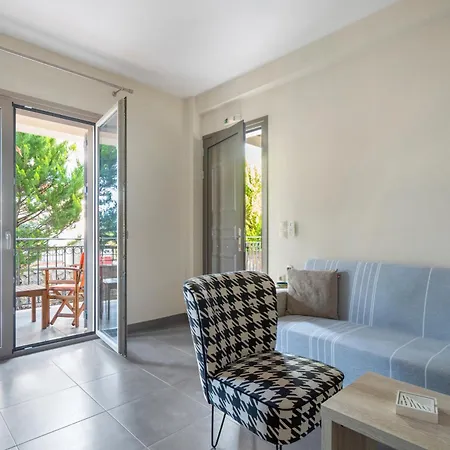 D' Angelo 1 Apartment