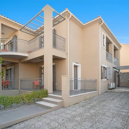 D' Angelo 1 Apartament Karavomylos